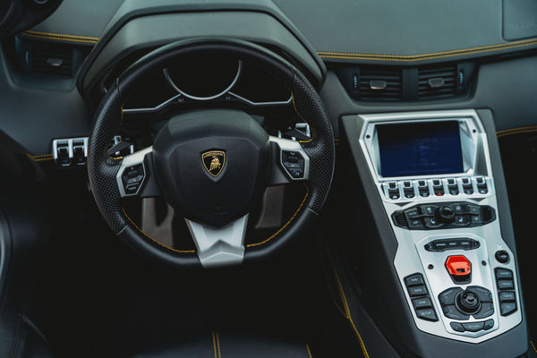 Lamborghini Aventador Roadster LP 700-4
