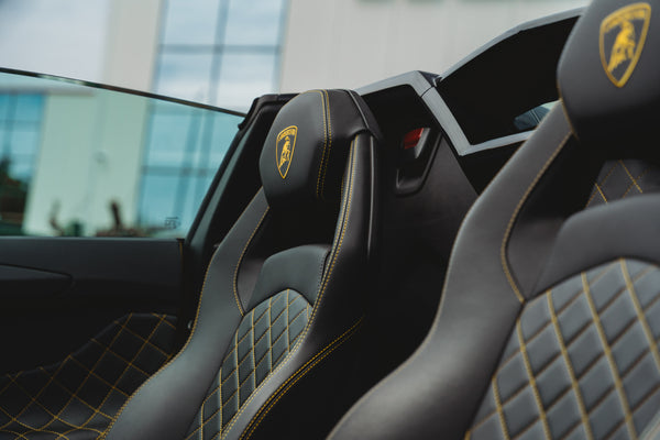 Lamborghini Aventador Roadster LP 700-4