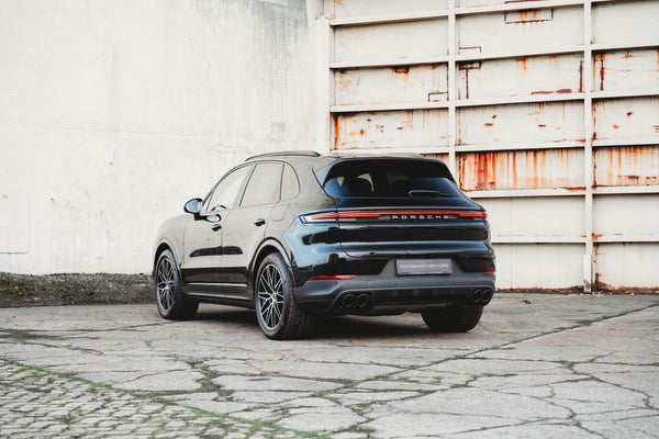 Porsche Cayenne E-Hybrid 3.0i 470pk Plug-in 34gr Co2