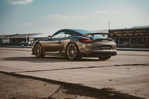 Porsche Cayman 981 GT4