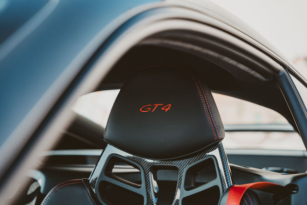 Porsche Cayman 981 GT4