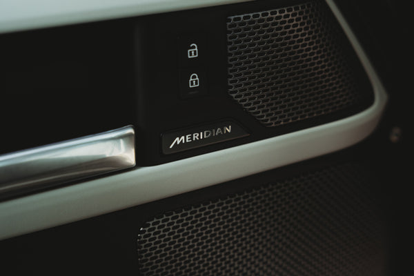 Land Rover Defender 110 D300 SE X-Dynamic