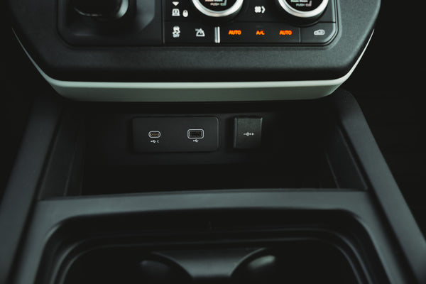Land Rover Defender 110 D300 SE X-Dynamic