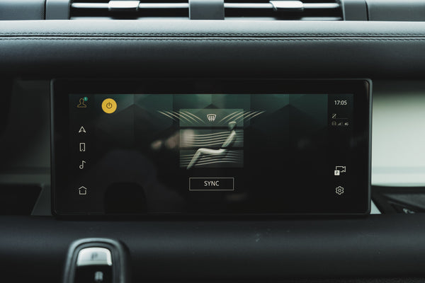 Land Rover Defender 110 D300 SE X-Dynamic