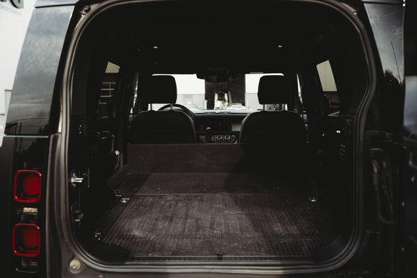 Land Rover Defender 110 D300 SE X-Dynamic