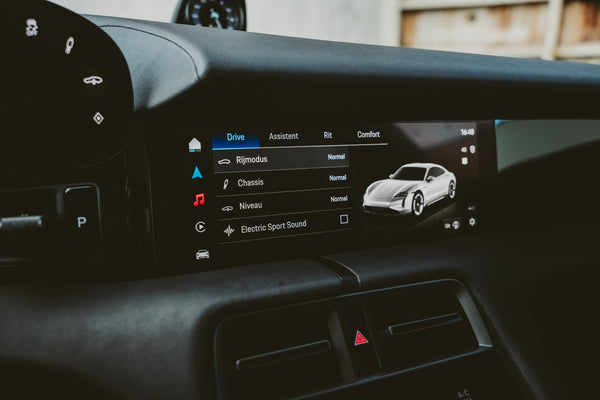 Porsche Taycan Facelift Performance+ 104,7 kwh