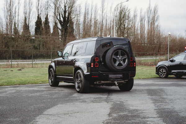 Land Rover Defender 110 P300 X-dynamic SE