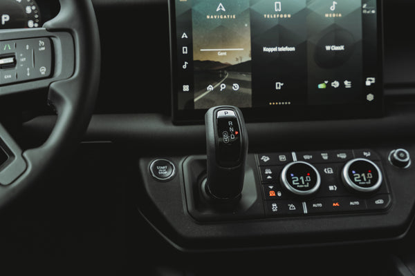 Land Rover Defender 110 P300 X-dynamic SE