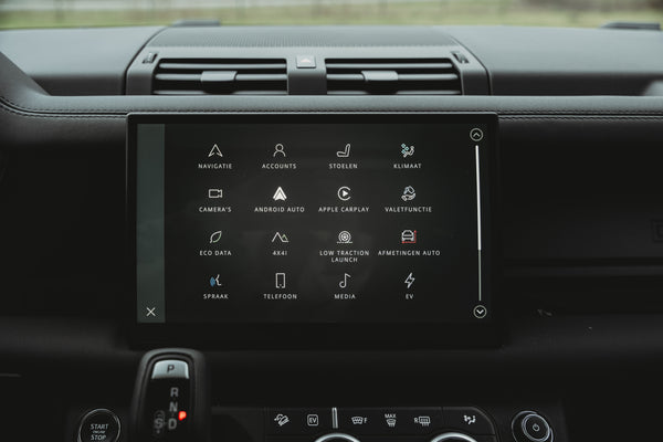 Land Rover Defender 110 P300 X-dynamic SE