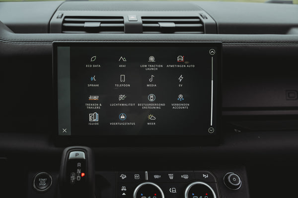 Land Rover Defender 110 P300 X-dynamic SE