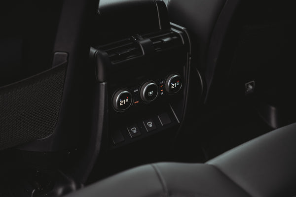 Land Rover Defender 110 P300 X-dynamic SE