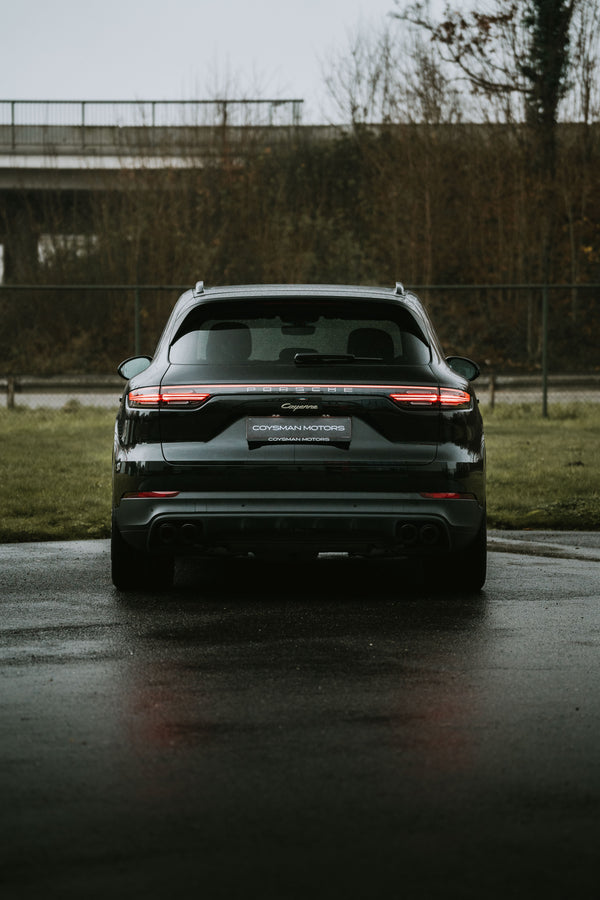 PORSCHE CAYENNE PLATINUM EDITION PHEV