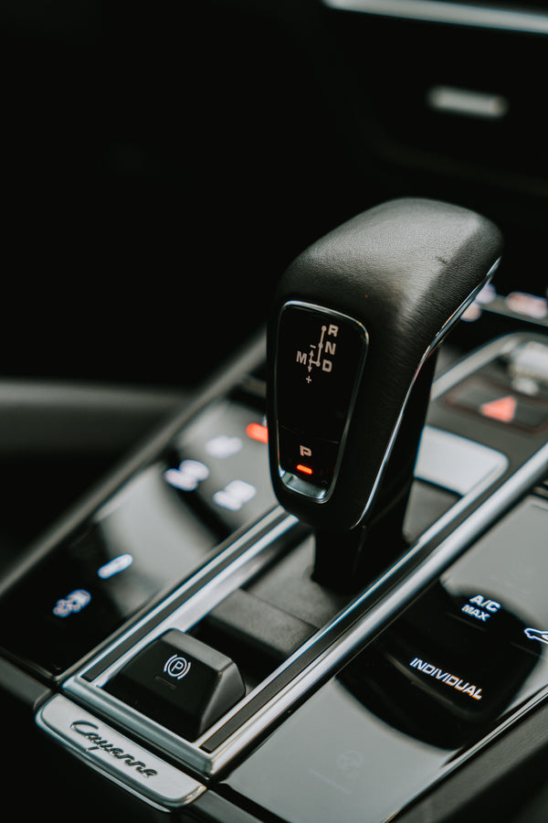 PORSCHE CAYENNE PLATINUM EDITION PHEV
