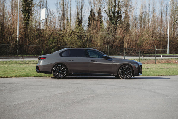 BMW 760M plug-in hybrid 571pk