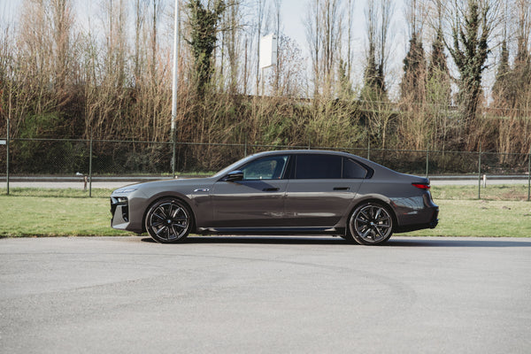 BMW 760M plug-in hybrid 571pk