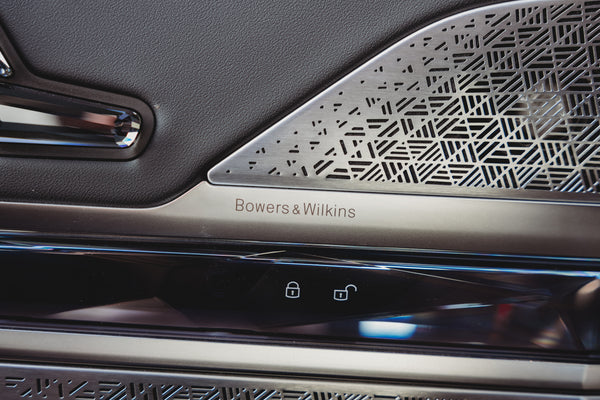 BMW 760M plug-in hybrid 571pk