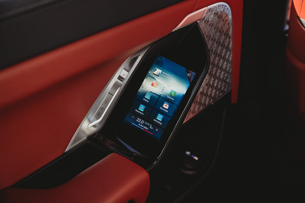 BMW 760M plug-in hybrid 571pk