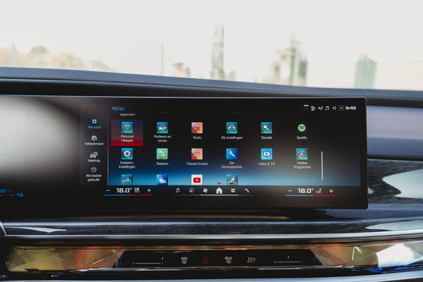 BMW 760M plug-in hybrid 571pk