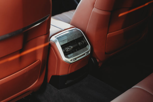 BMW 760M plug-in hybrid 571pk