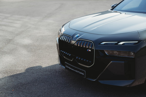 BMW 760M plug-in hybrid 571pk