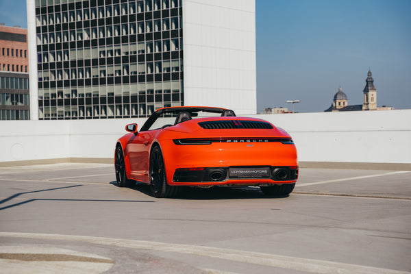 Porsche 992.1 Carrera cabrio3.0 PDK 385pk Lava orange