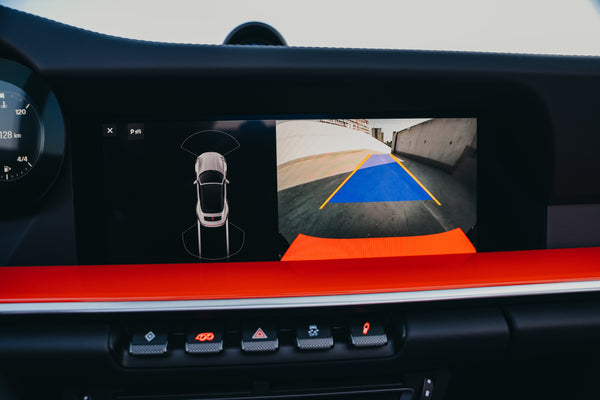 Porsche 992.1 Carrera cabrio3.0 PDK 385pk Lava orange