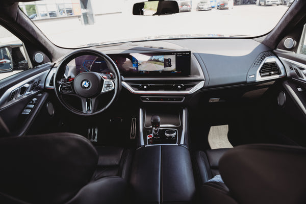 BMW XM 4.4 V8 PHEV 653pk! 36gr CO2