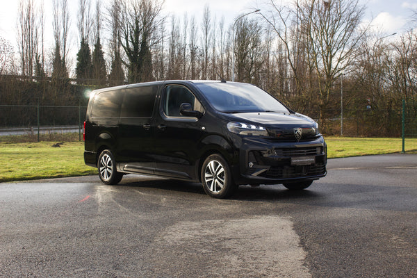 Peugeot Traveller vip 8pl