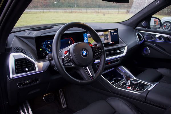 BMW XM 4.4 V8 PHEV 653pk!