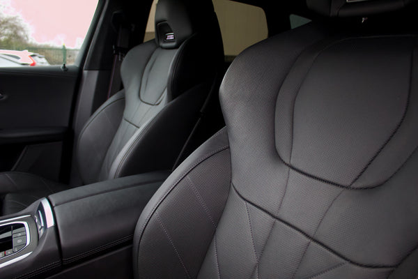 BMW XM 4.4 V8 PHEV 653pk!